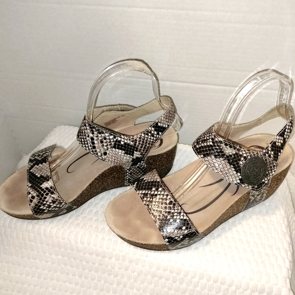 ABEO Una Wedge Animal Print Platform Sandals Size 8N - Picture 2 of 12